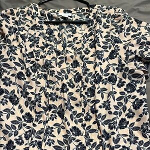 Liz Claiborne Black and White Floral Blouse